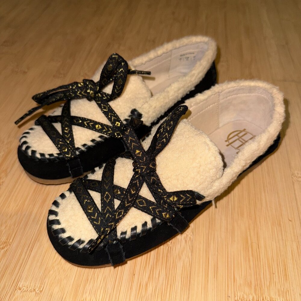 House of Harlow 1960 Shearling Moccasin